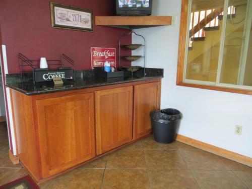 Portland Inn - photo 21