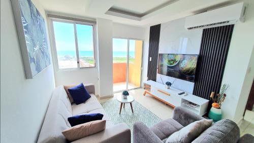 Suite con Vista al Mar Piscinas Jacuzzi Wifi Piso 7 — 4-Star Luxury Hotel in Playas, Ecuador