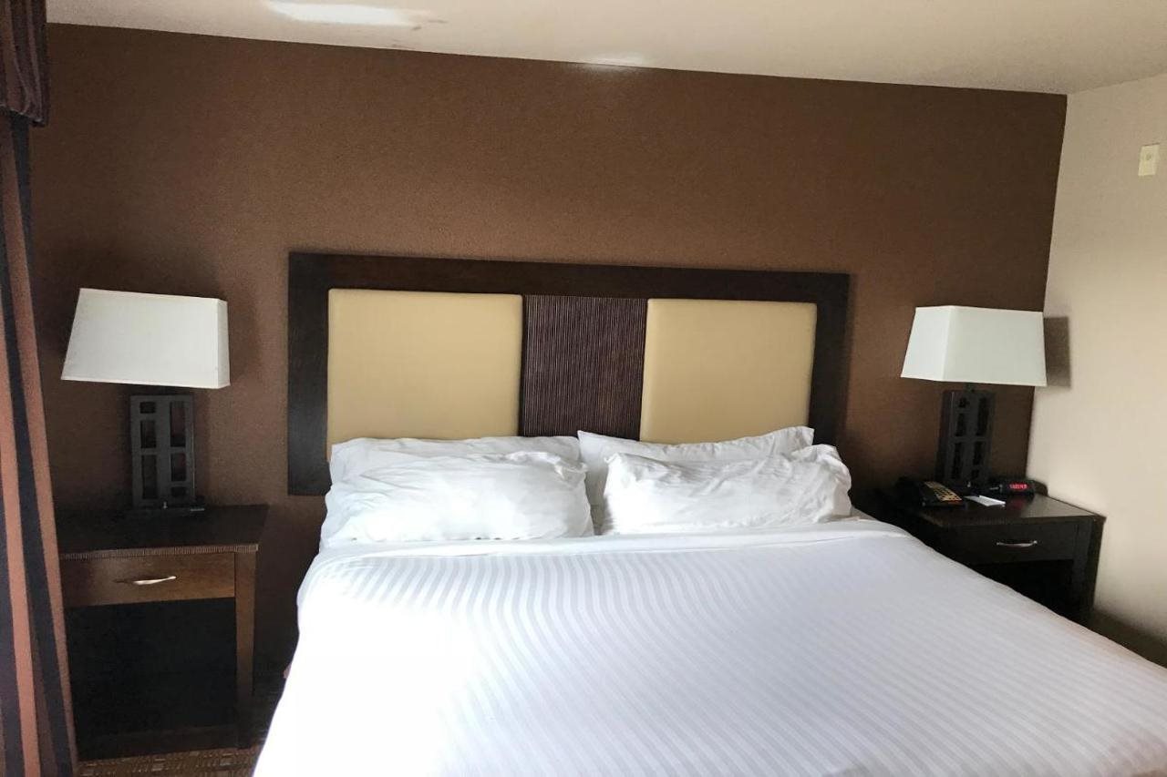Country Inn & Suites by Radisson Murrells Inlet SC - photo 33