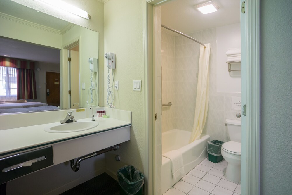 Inn at Golden Gate - photo 30