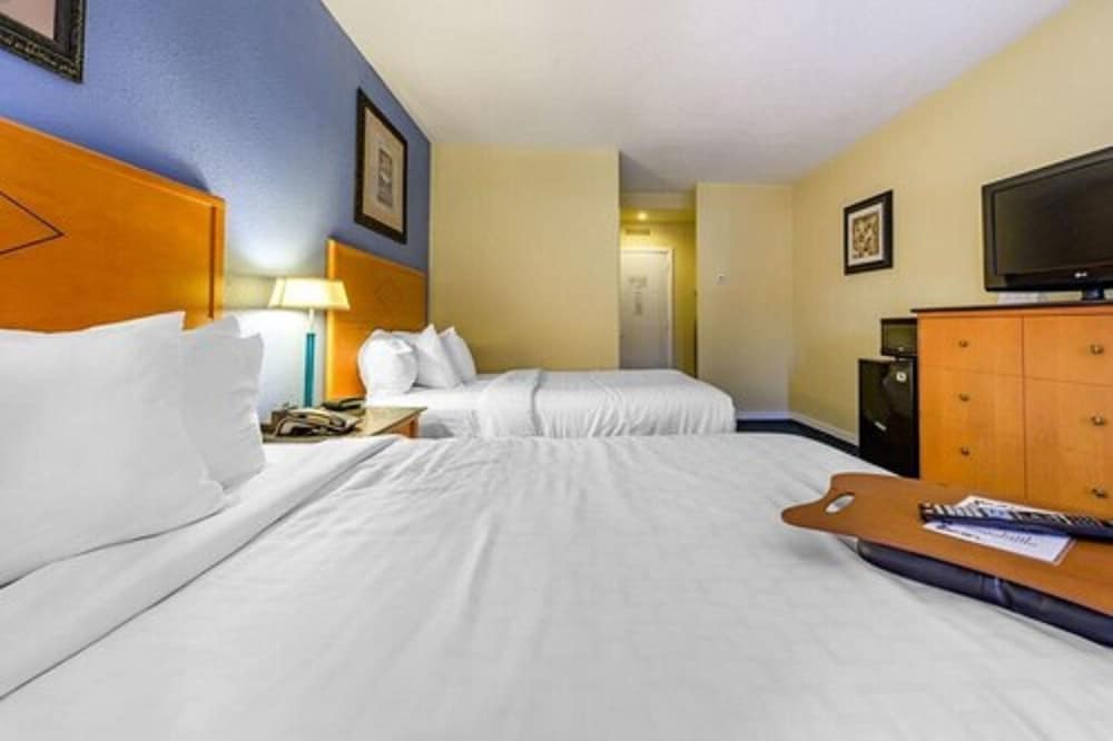 Inn at Lebanon - photo 18