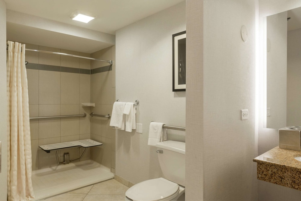 Hilton Chicago Oak Lawn - photo 15