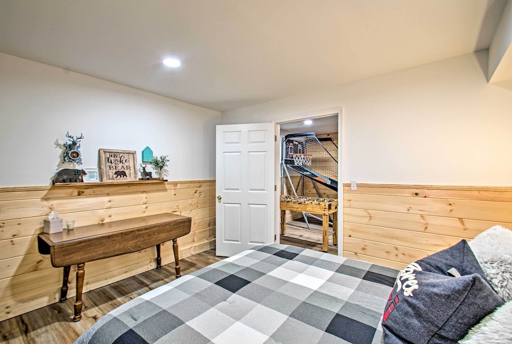 Massanutten Resort Log Cabin w Mountain Views - photo 25