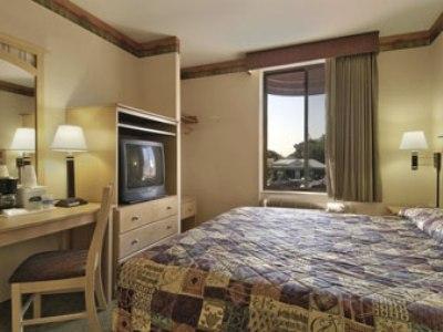 Woodside Motel - photo 2