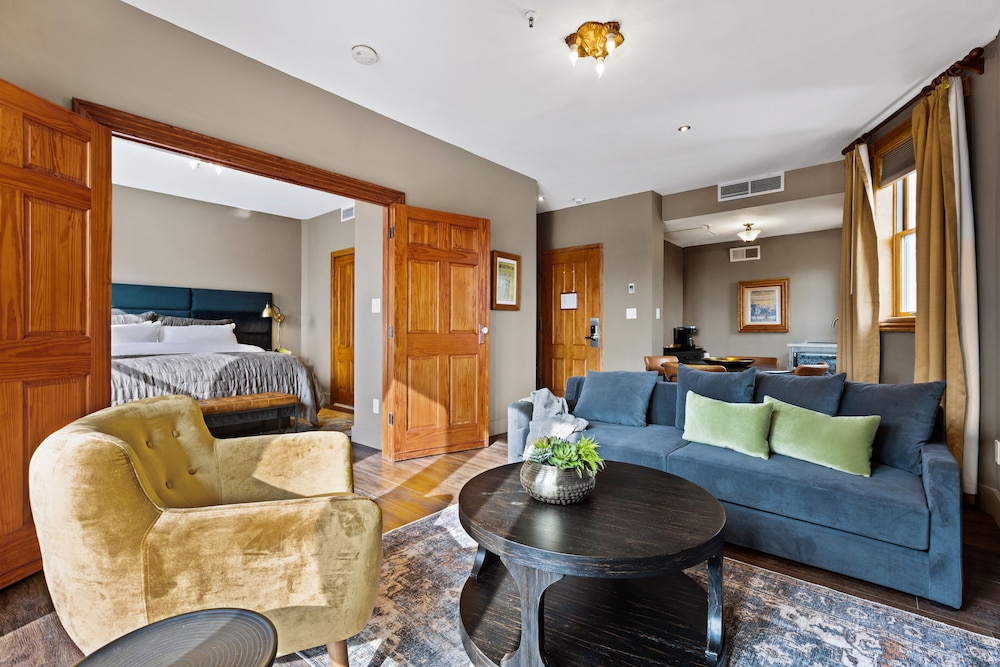 The Historic Blue Moon Hotel NYC - photo 16