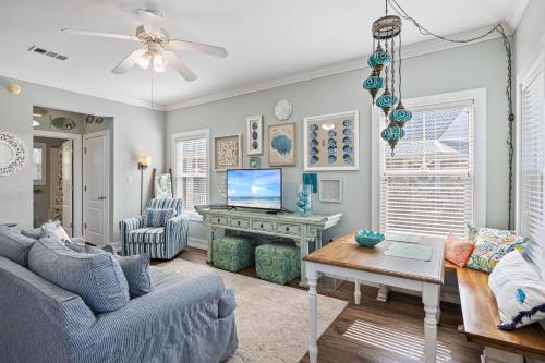 Blue Skies Cottage 29Cu By Pkrm — 4-Star Luxury Hotel in Pensacola, United States