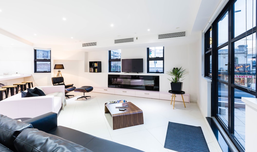 Maddison 3Bdr Port Melbourne Apartment — 4-Star Luxury Hotel in Port Melbourne, Australia