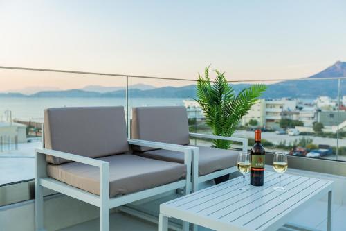 BEQUEST Corinthian Luxury suites — 4-Star Luxury Hotel in Korinthos, Greece