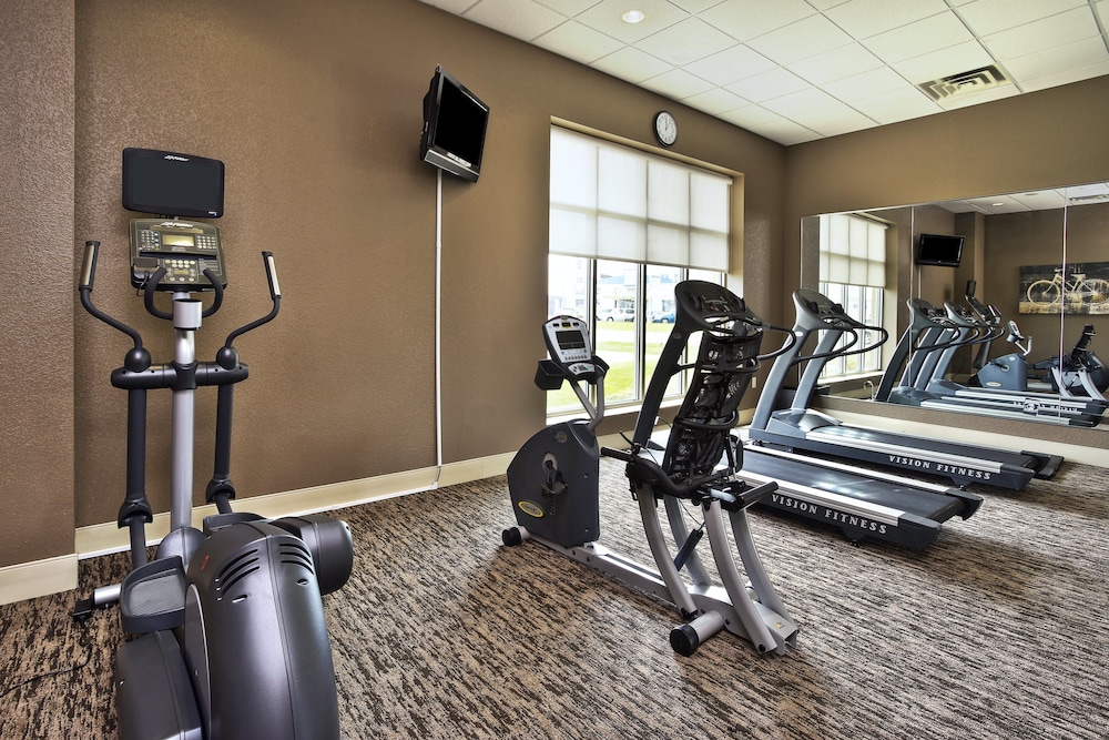 Holiday Inn & Suites Green Bay Stadium by IHG - photo 22
