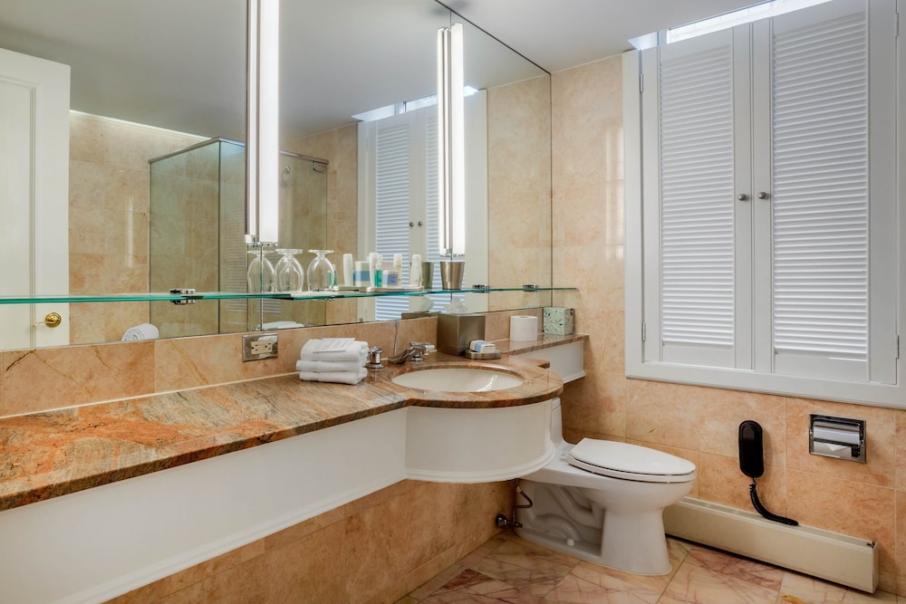 Omni Berkshire Place - photo 118