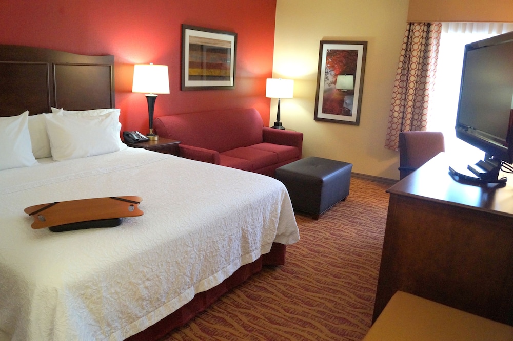 Hampton Inn Altoona - photo 3
