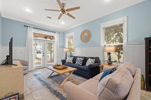 Aquanut Beach House 30A — 4-Star Luxury Hotel in Laguna Beach, United States