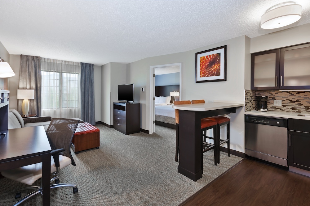 Staybridge Suites Detroit Utica by IHG - photo 12