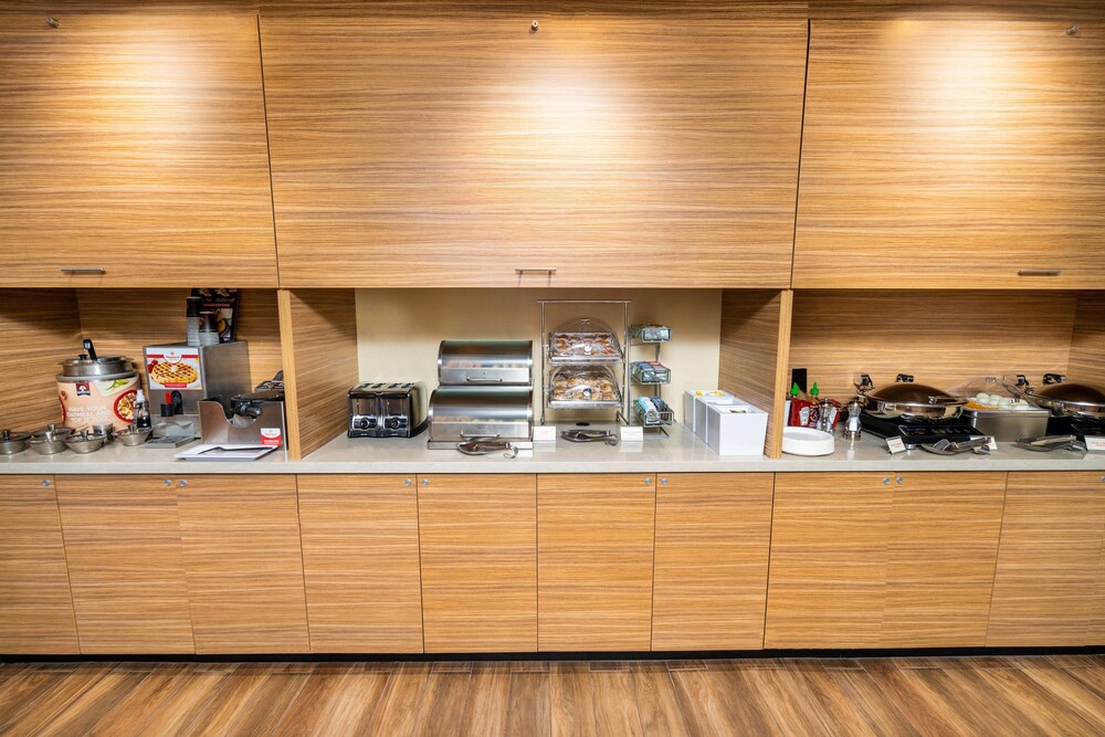 TownePlace Suites By Marriott Las Vegas Stadium District - photo 31