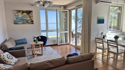 Aloha Beach Terrace Holiday Home — 4-Star Luxury Hotel in Siofok, Hungary