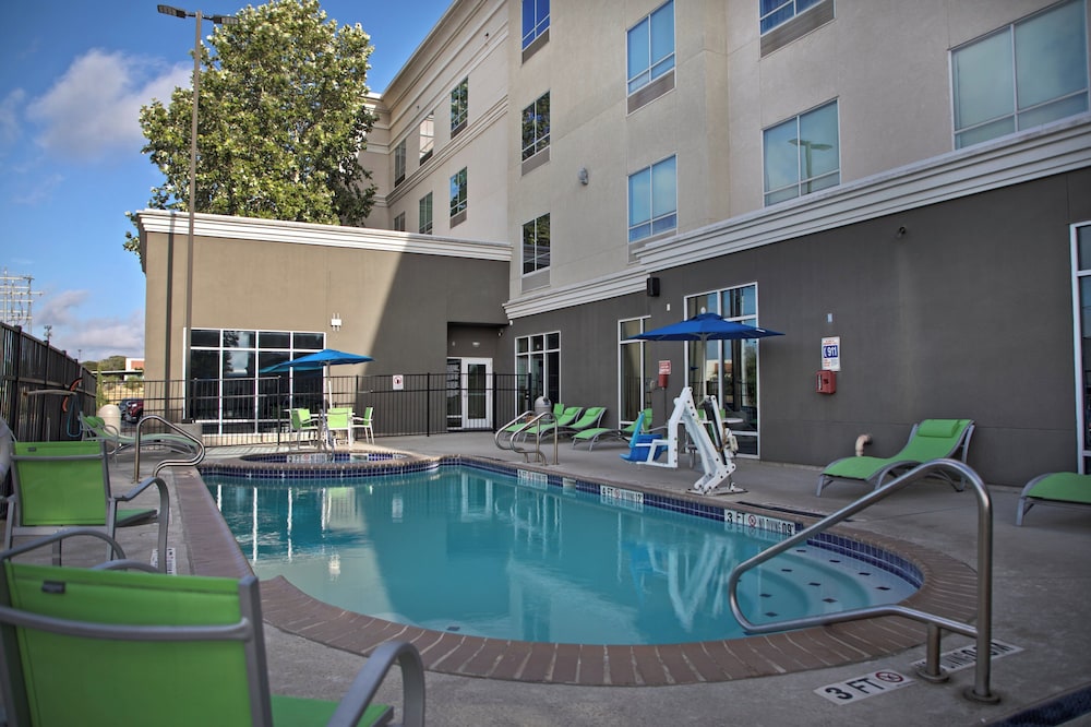 Holiday Inn & Suites San Antonio Northwest by IHG - photo 19