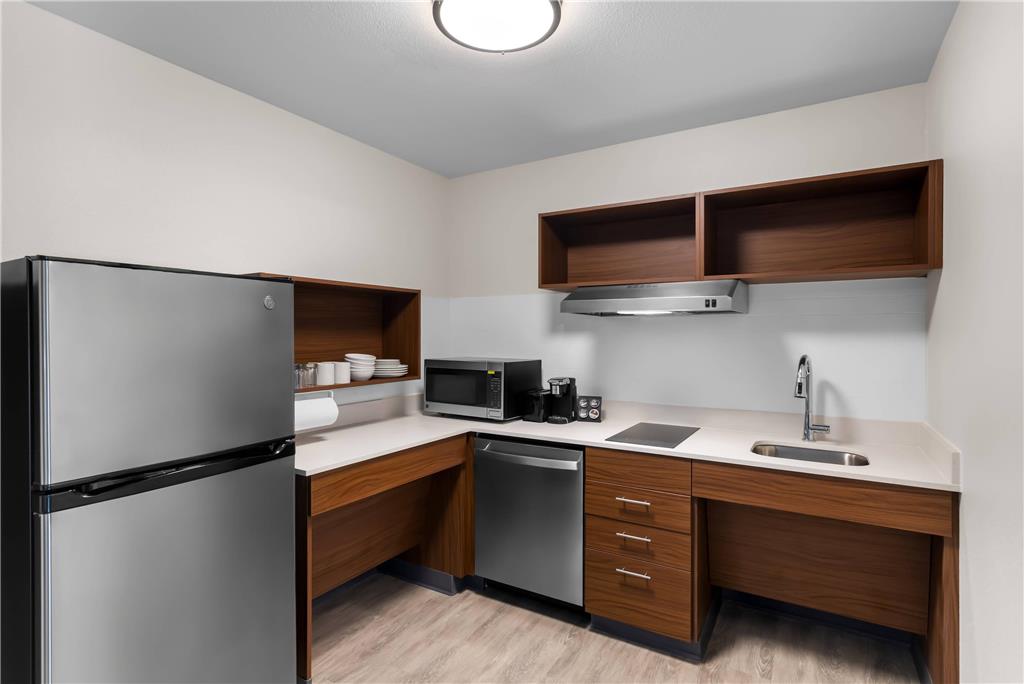 Everhome Suites Bastrop - photo 23