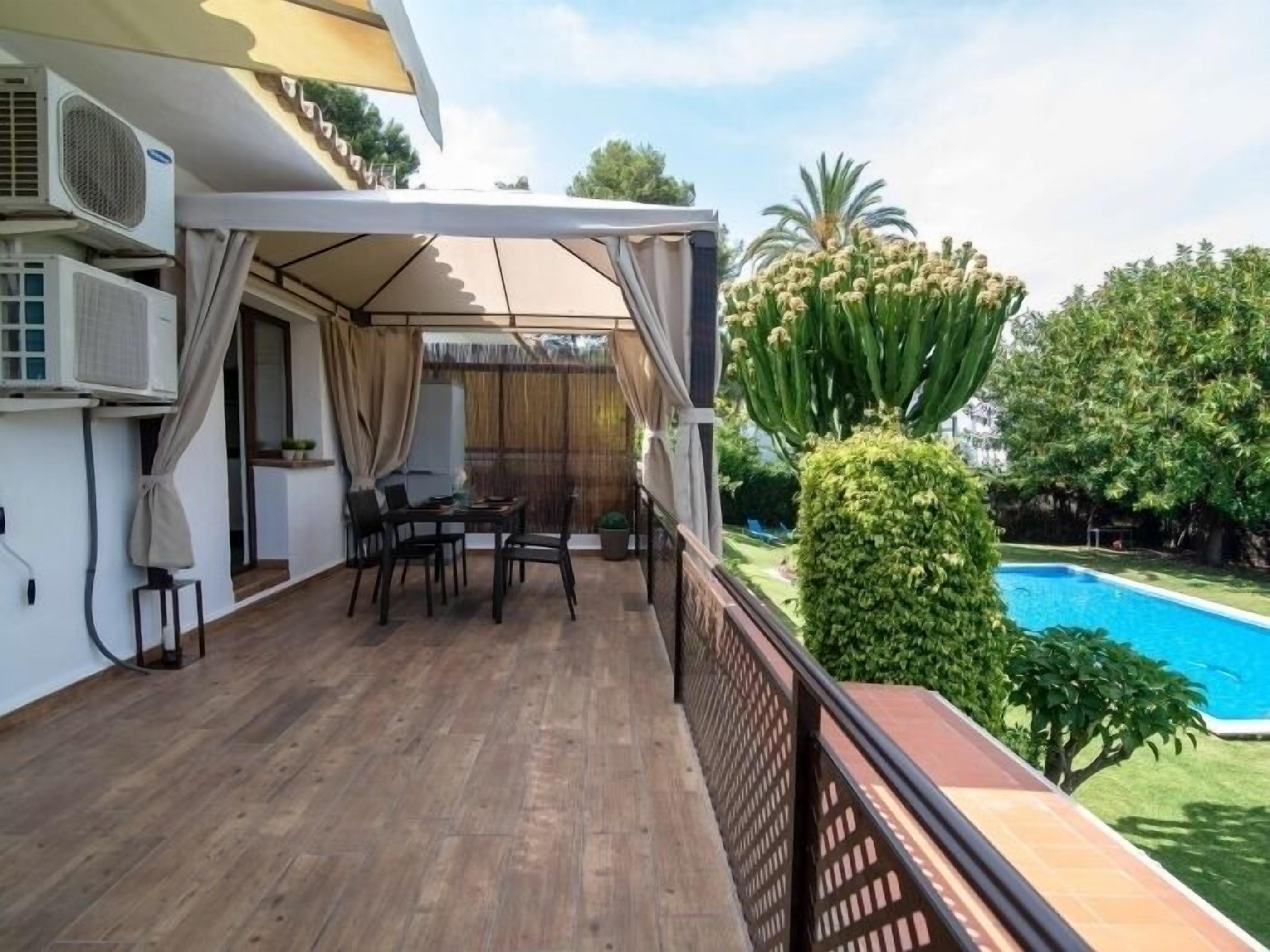 Xpce Jazmines De Nueva Andalucia — Marbella