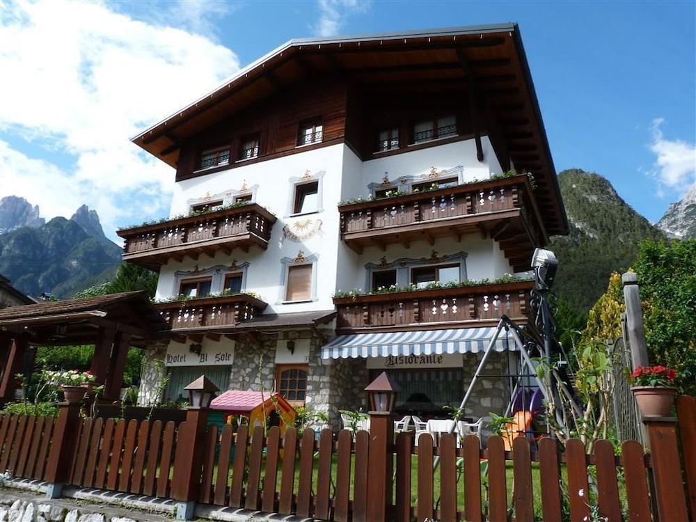 Hotel Al Sole — hotel in Auronzo