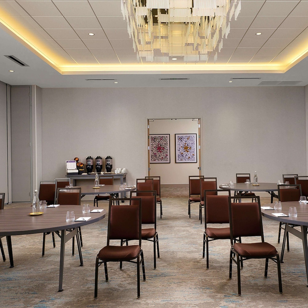 Hilton Garden Inn Grapevine at Silverlake Crossing - photo 58