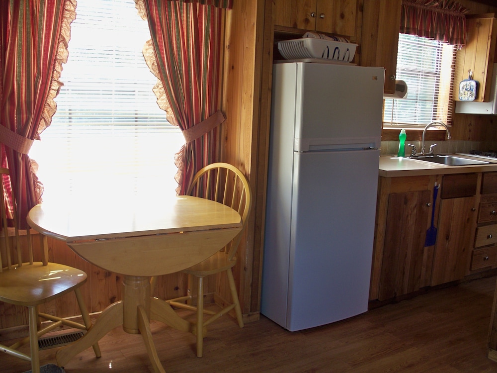 Chesapeake Bay RV Resort Thousand Trails Campground - photo 10