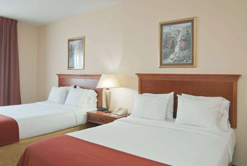 Baymont by Wyndham Portage Indiana Dunes - photo 12
