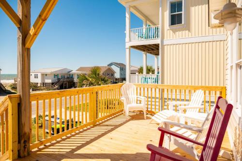Barrycuda by Oak Island Accommodations - photo 8