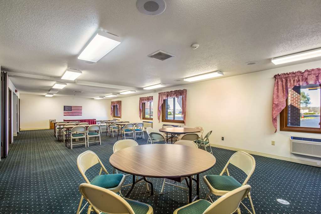Motel 6 Saukville WI - photo 28