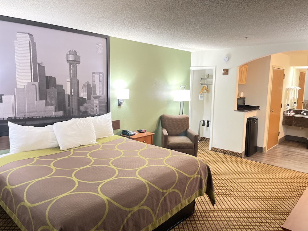 Super 8 by Wyndham Fort Worth Downtown South - photo 11
