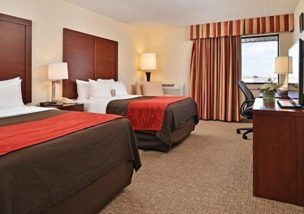 Comfort Inn & Suites Denver Northfield - photo 27