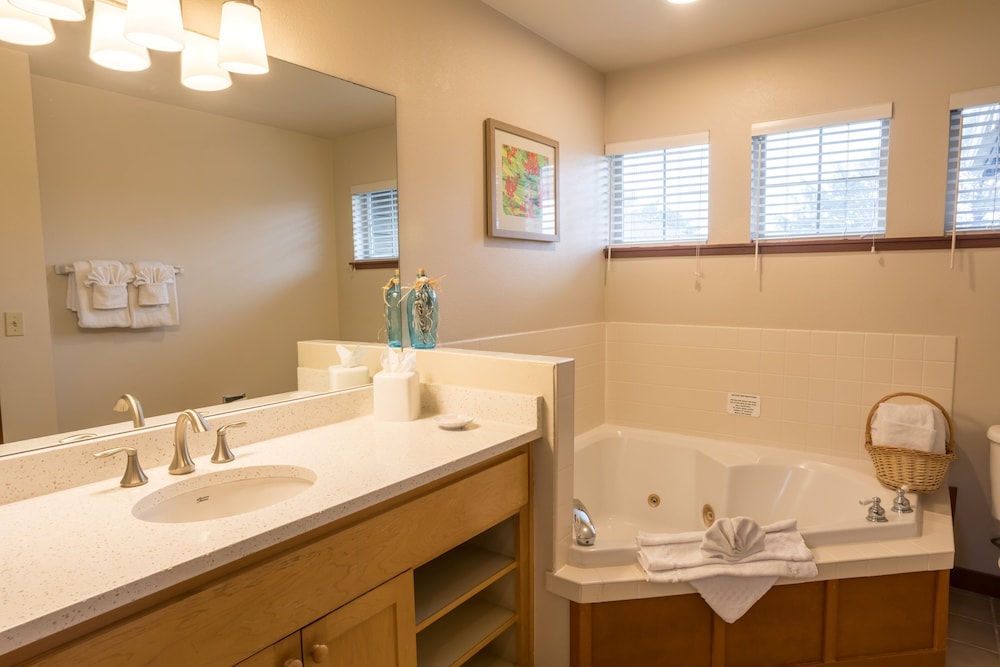 Inn at Cannon Beach - photo 34