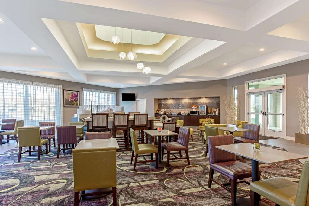 La Quinta Inn & Suites by Wyndham Panama City - photo 35
