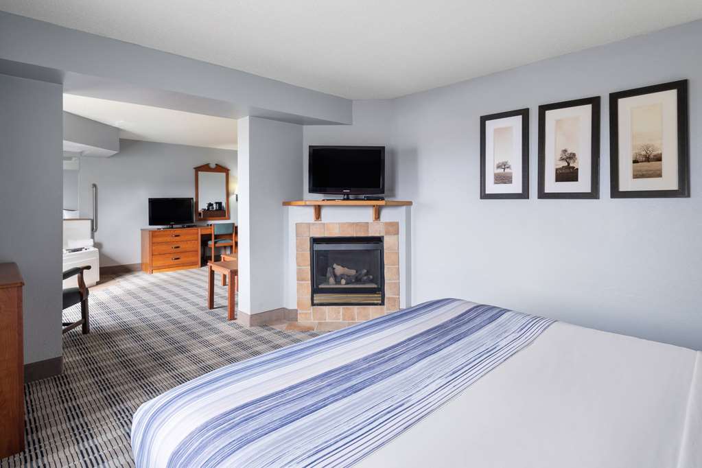 AmericInn by Wyndham Stuart - photo 25