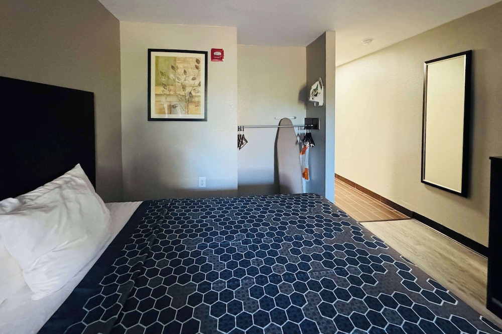 Quality Inn & Suites Centerville - photo 11