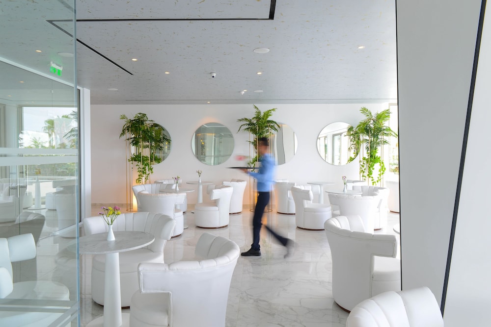 מזון ומשקאות