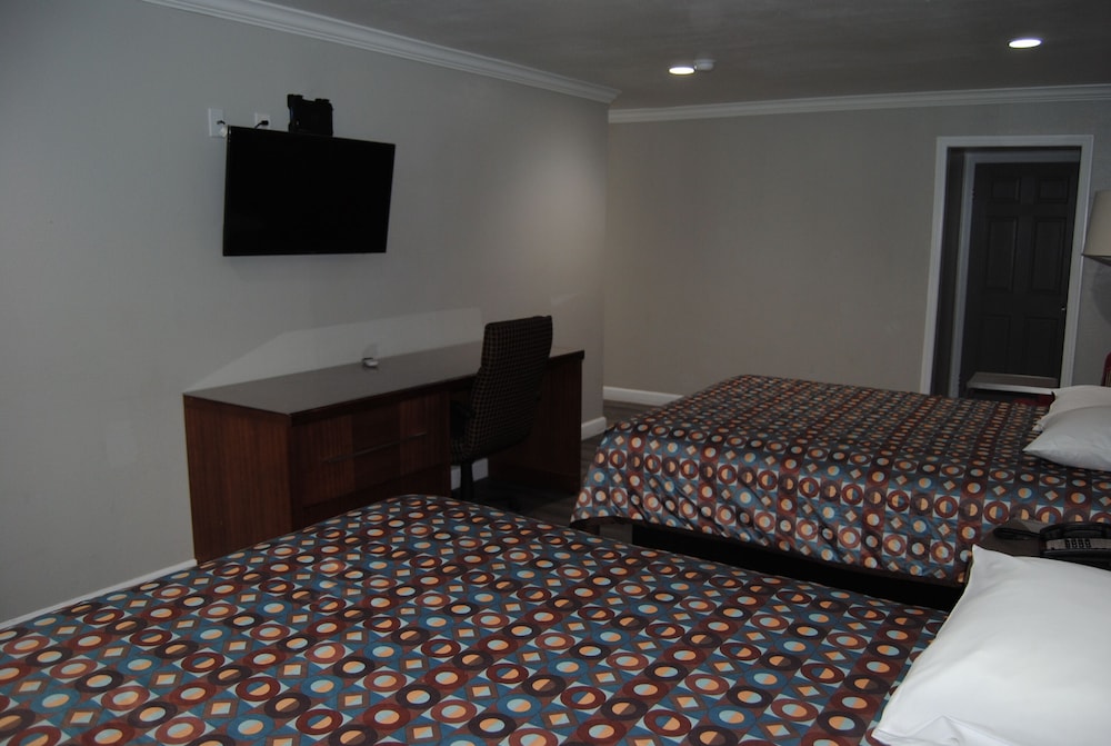 La Puente Inn Motel - photo 37