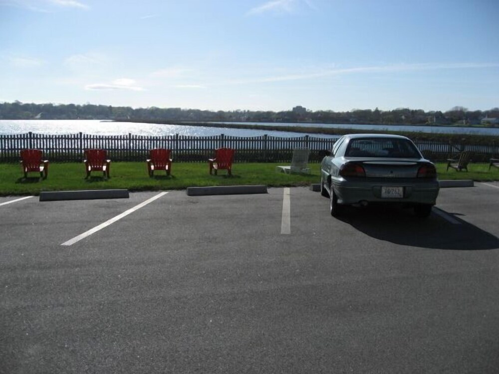 Sea Whale Motel - photo 24