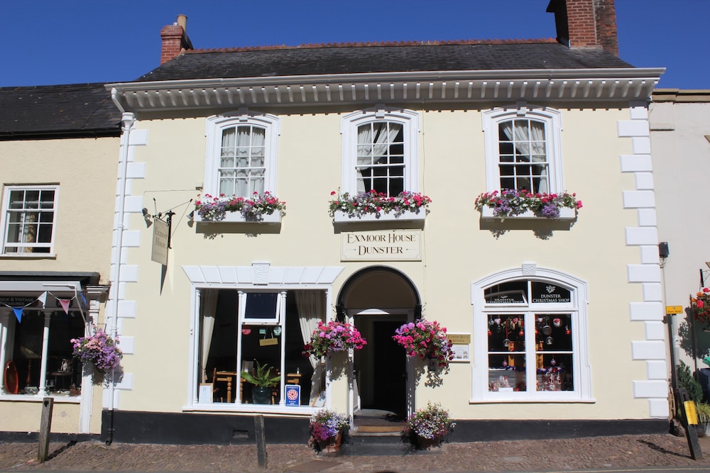 Exmoor House — 4-Star Luxury Hotel in Minehead, United Kingdom