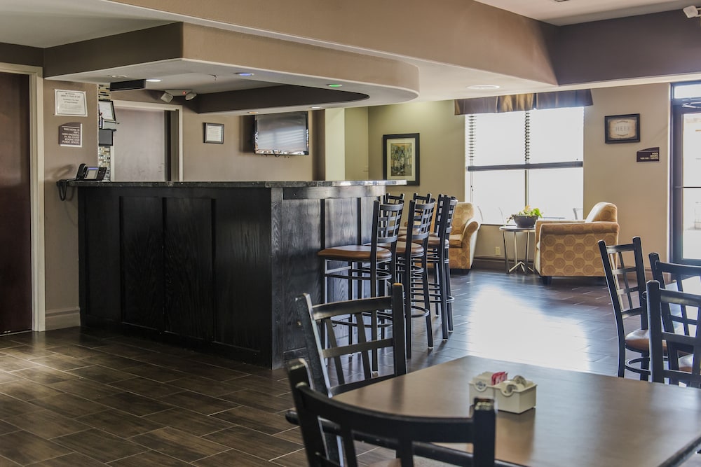Red River Inn And Suites - photo 40
