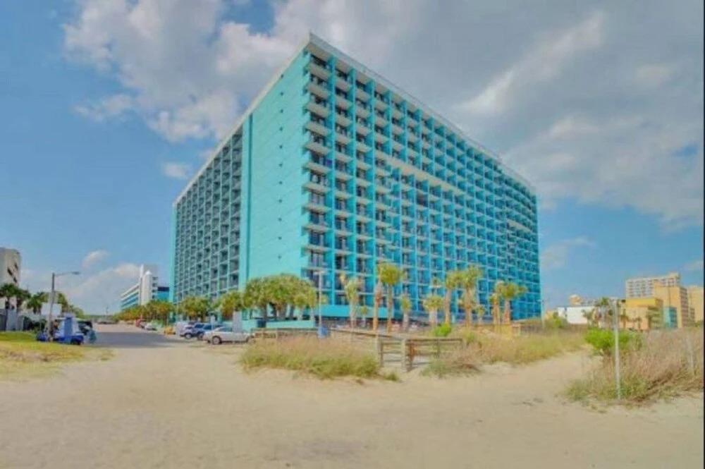 Landmark 704 - photo 14
