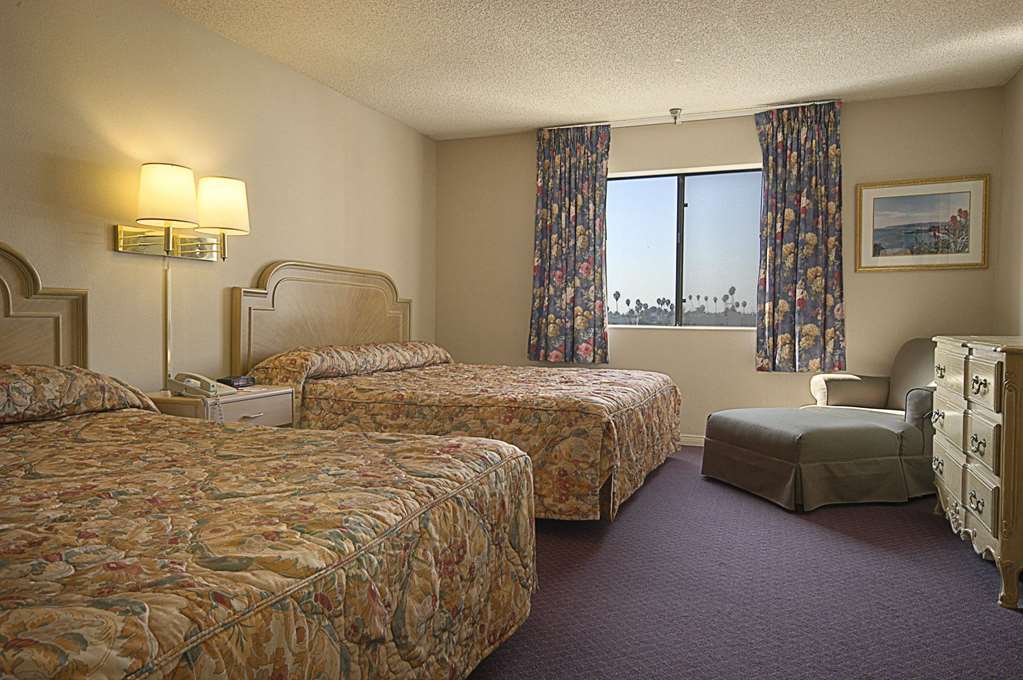 Ramada by Wyndham Los Angeles Koreatown West - photo 5