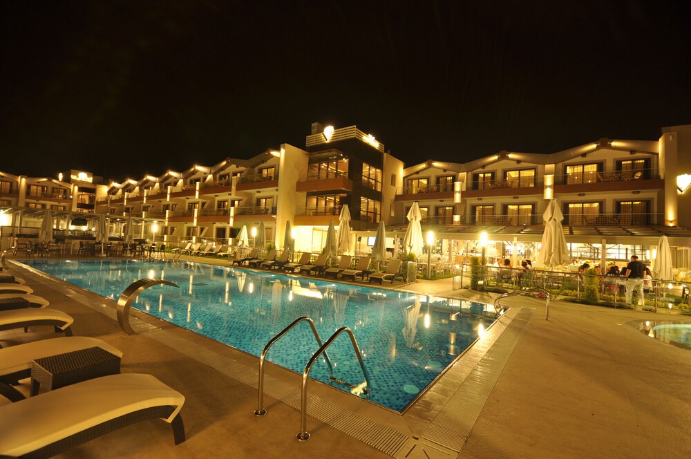Venus Thermal Boutique — 4-Star Luxury Hotel in Edremit, Turkey
