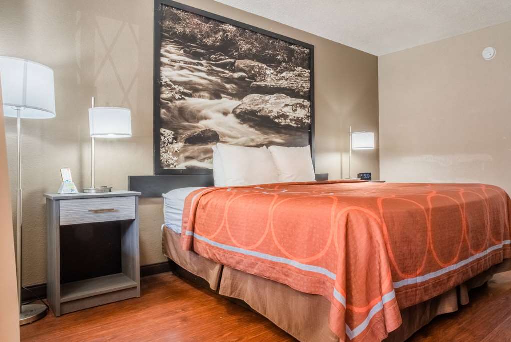 Super 8 by Wyndham Downtown Gatlinburg at Convention Center - photo 2