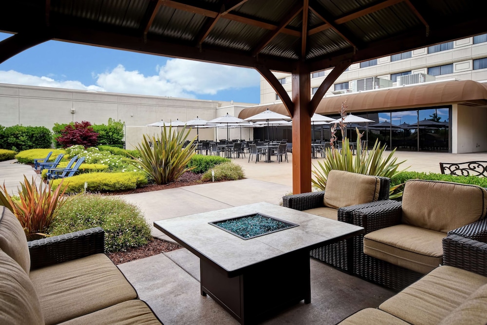 DoubleTree by Hilton Hotel Pleasanton at the Club - photo 57