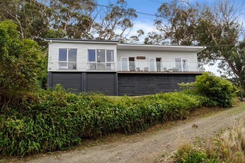 Attunga - carbon neutral hotel in Unknown City