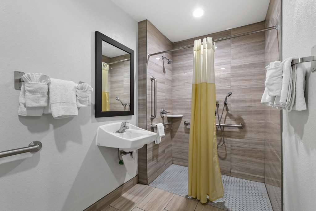 Studio 6 Suites Escondido CA - photo 20