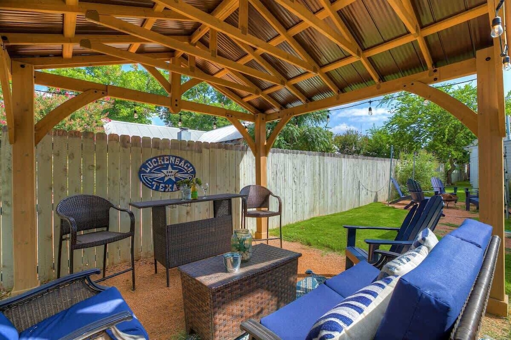 Luxury Combo Walk to Main with 2 Hot Tubs - photo 39