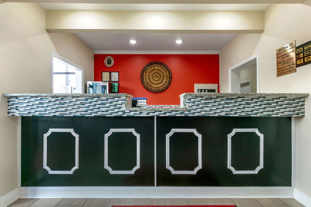 Econo Lodge Northport Tuscaloosa North - photo 3