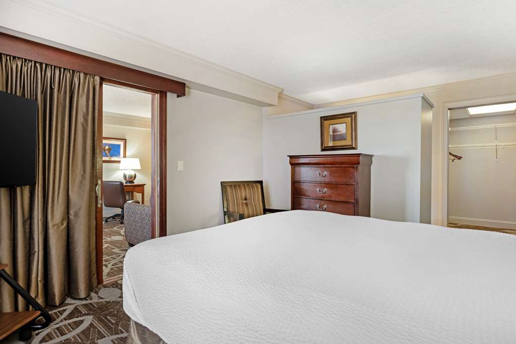 Best Western Plus Mid Nebraska Inn & Suites - photo 46