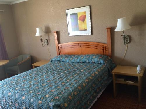 Lake Shore Motel - featured photo